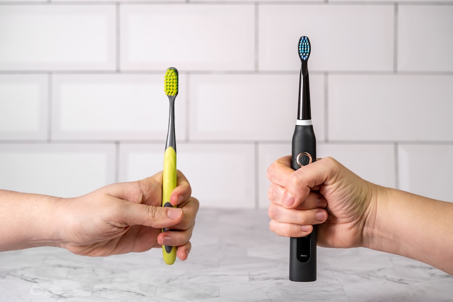 electric toothbrush vs manual toothbrush